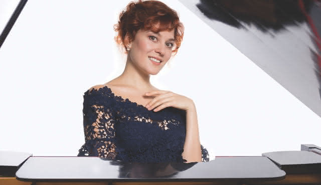 Chopin pur: Yuliya Drogalova im Französischem Dom