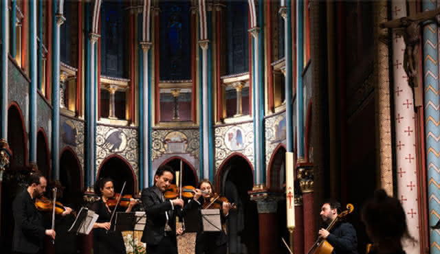 Cztery pory roku, Ave Maria i Mendelssohn w Saint Germain Des Pres