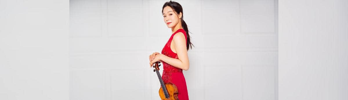 Brahms’ Symphony No. 1 and Esther Yoo plays Bruch