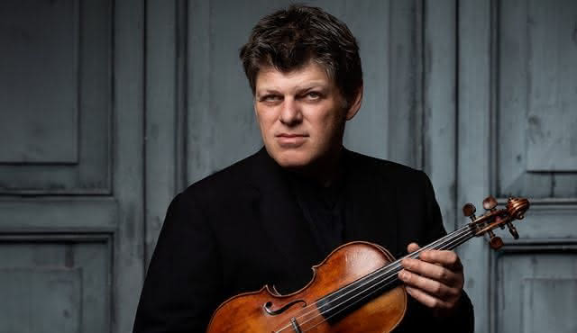 Guy Braunstein joue le concerto pour violon de Tchaïkovski