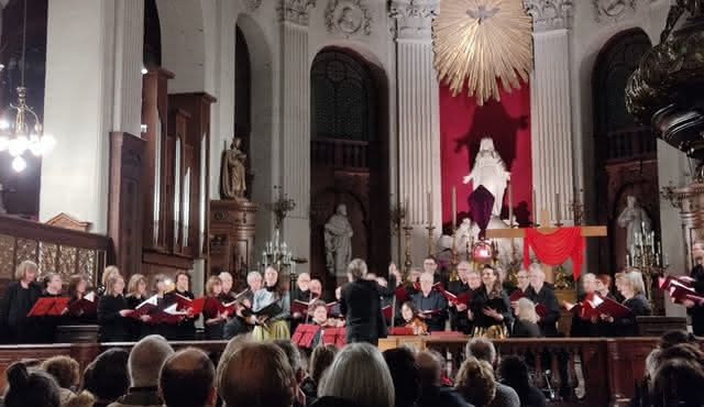 Requiem van Wolfgang Amadeus Mozart en Michael Haydn in de Parijse Eglise Saint Denys du Saint Sacrement